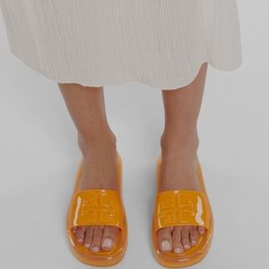 NWOB Tory Burch Bubble Jelly Slides